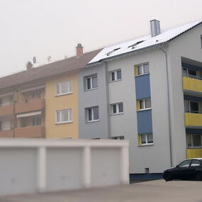 Energetische Sanierung - Aussenansicht Mehrfamilienhaus
