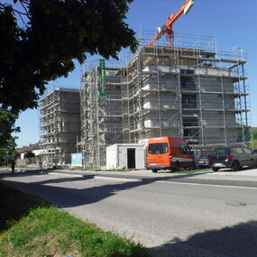 Neubau Wohngebauede Buerogebaeude in Singen - Baufortschritt