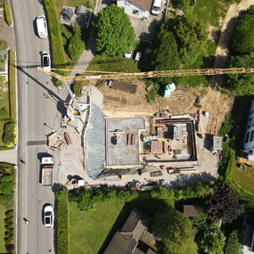 Neubau Mehrfamilienhaus Massivbau versetzte Ebenen Engen Hegau
