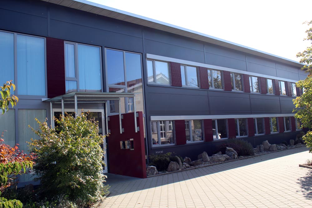 Neubau Verwaltungs- und Produktionsgebäude mit Krankengymnastikpraxis